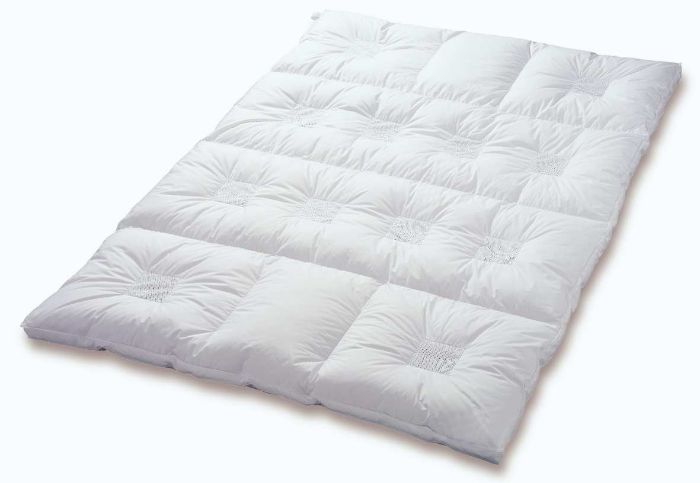 Daunenbett 155x220 warm für den Winter Kassettenbett 155x220 warm