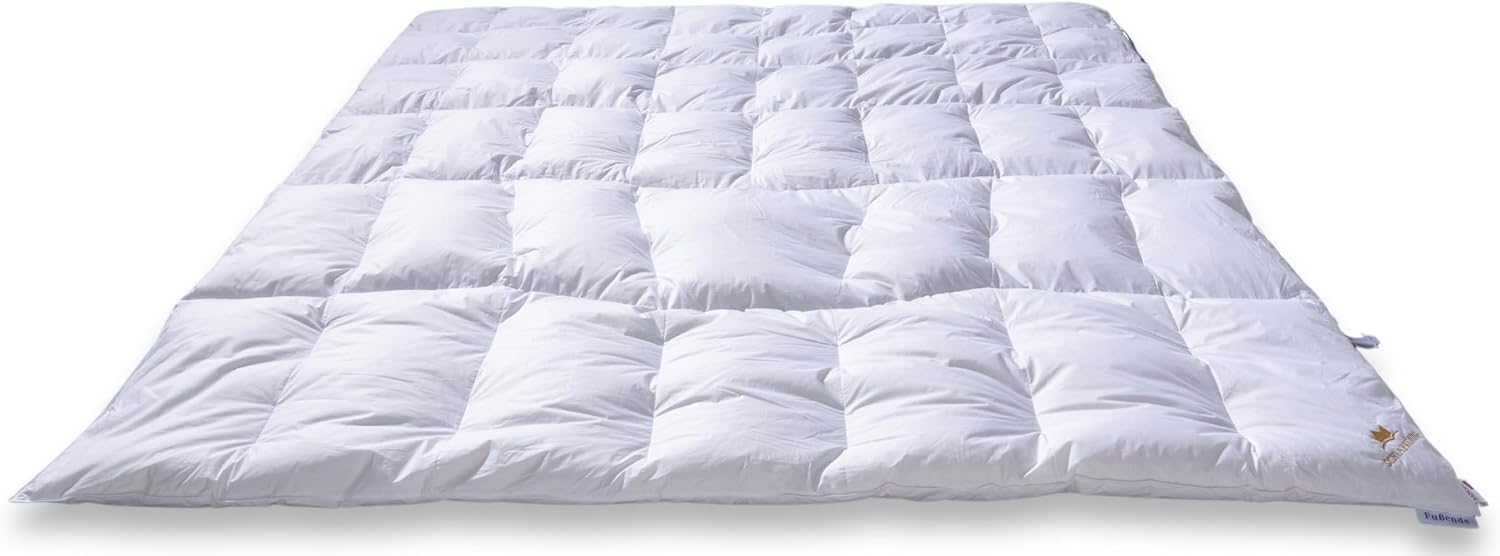 Daunendecke 200x220 mit Körperzonen-Steppung - leicht warm